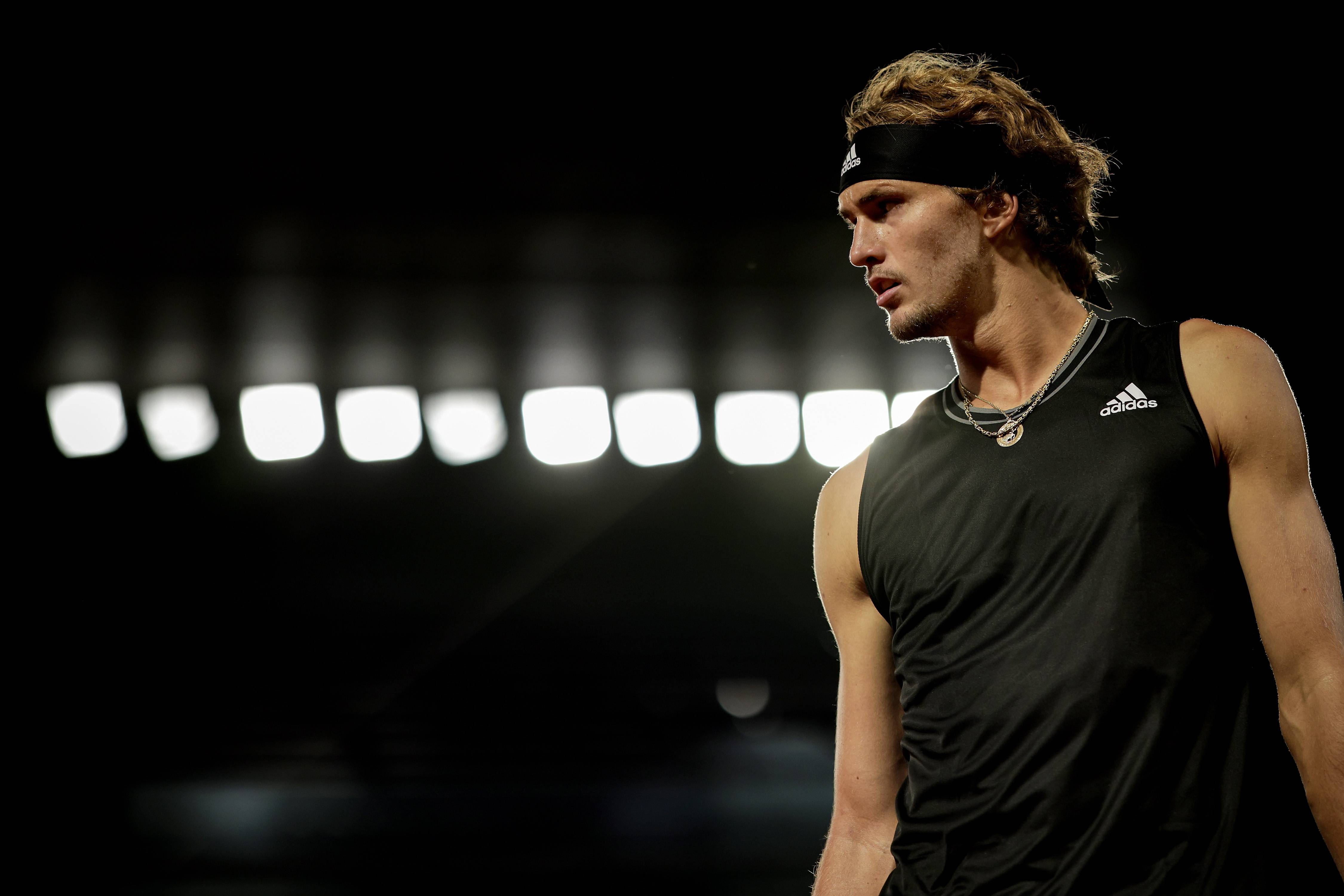 意大利网球队轻取世界网球队,兹维列夫高光表现 意大利网球队轻取世界网球队,兹维列夫高光表现